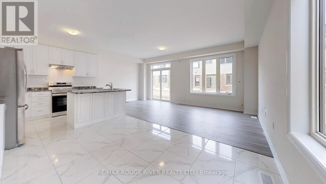 Building Photo - 15 Prudhoe Ter