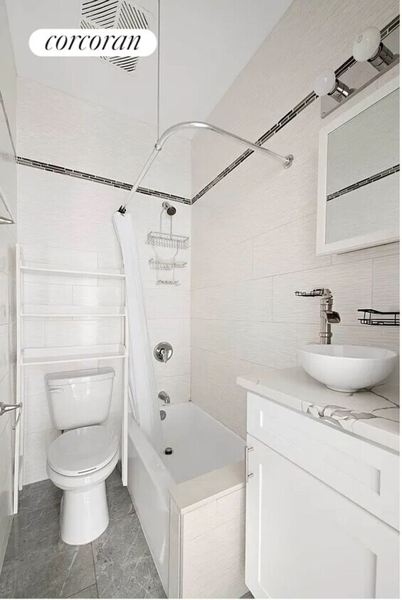 Foto principal - 47 W 71st St