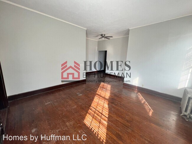 Building Photo - 1 br, 1 bath House - 400 E Columbia St Unit B