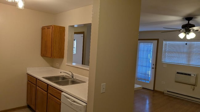 Building Photo - 430 Cunat Blvd.