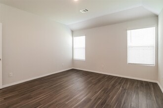 Building Photo - 2501 Grayling Dr