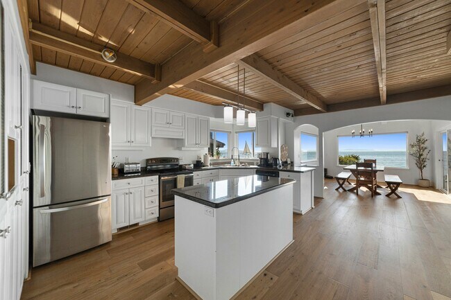 Foto del edificio - 4825 Sucia Dr