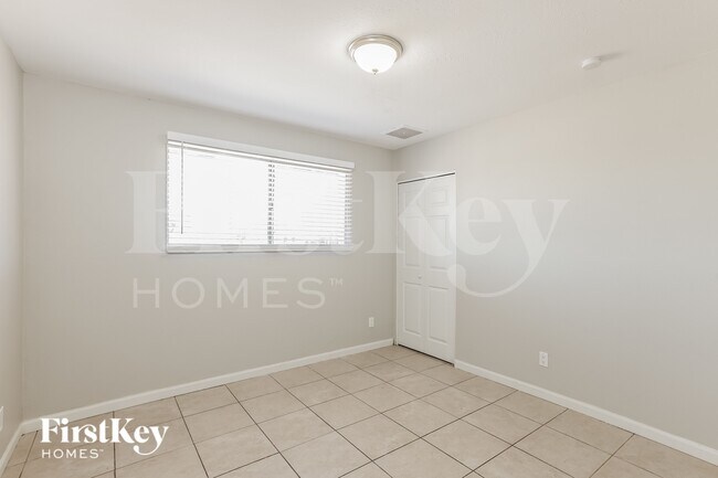 Foto del edificio - 2114 W Sunnyside Dr