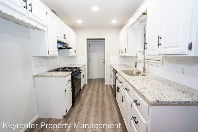 Foto del edificio - 3 br, 2 bath House - 3224 S Ash Ct