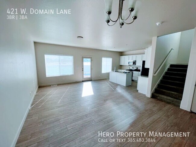 Foto del edificio - 421 W Domain Ln