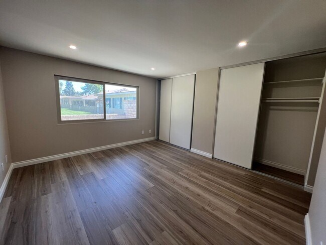 Building Photo - The Popular El Dorado model updated in Leisure Village