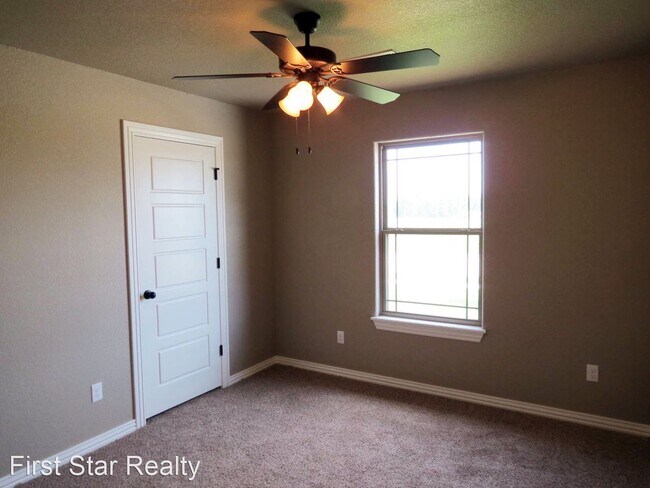 Foto del edificio - 3 br, 2 bath House - 801 Bonnie Scotland