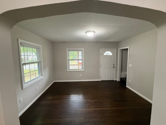 Foto del edificio - 1419 Overlook St
