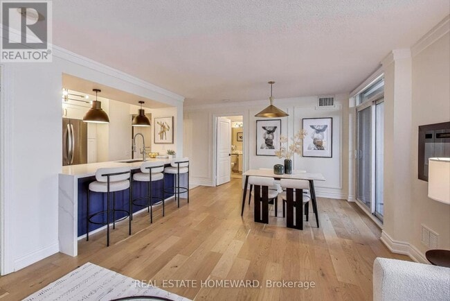 Building Photo - 5 Northtown Way