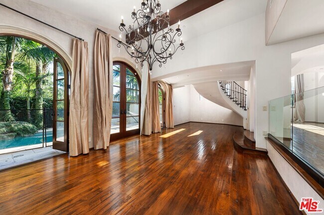 Foto del edificio - 746 Norway Ln
