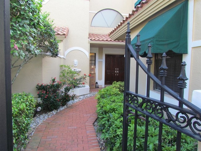 Building Photo - 22712 Caravelle Cir