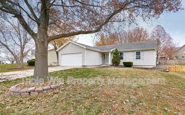 Foto del edificio - 121 Walnut Hill Dr