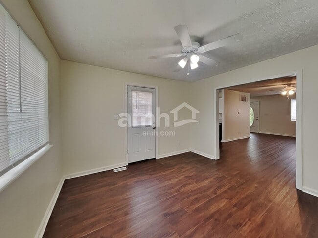 Building Photo - 1758 Roosevelt Dr