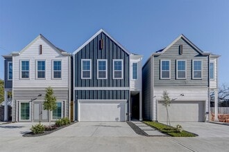 Building Photo - 7712 Johanna Pk Dr