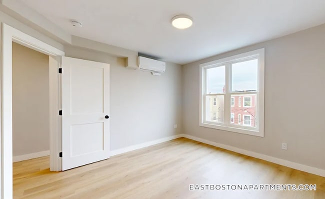 Foto del edificio - 974 Saratoga St