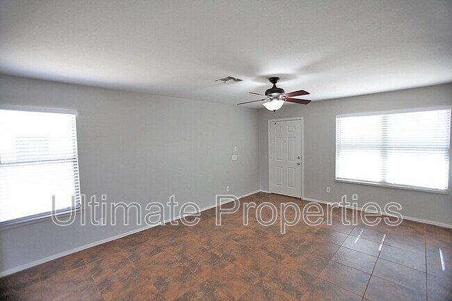 Building Photo - 11530 W Larkspur Rd