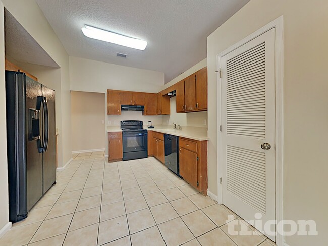 Building Photo - 1293 Munson Cove Dr