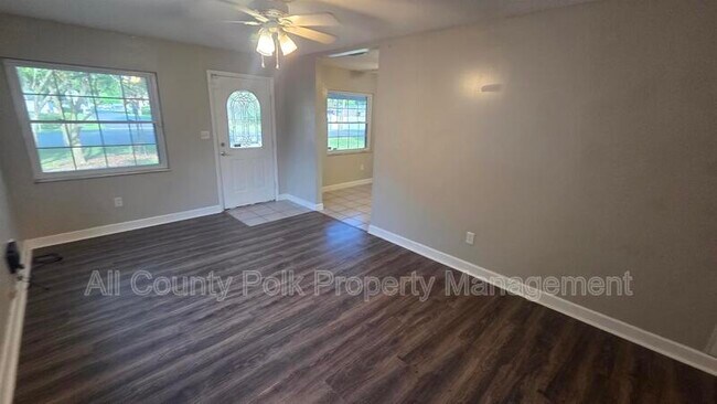 Foto del edificio - 1636 Terry Rd