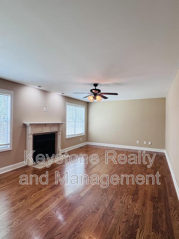 Building Photo - 2469 Senseney Dr