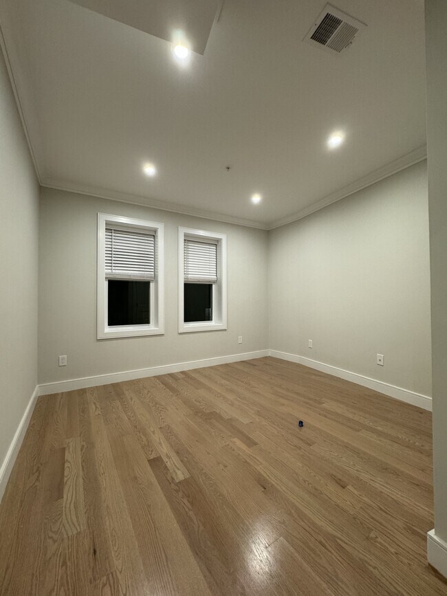 Foto del edificio - 167 Allston St