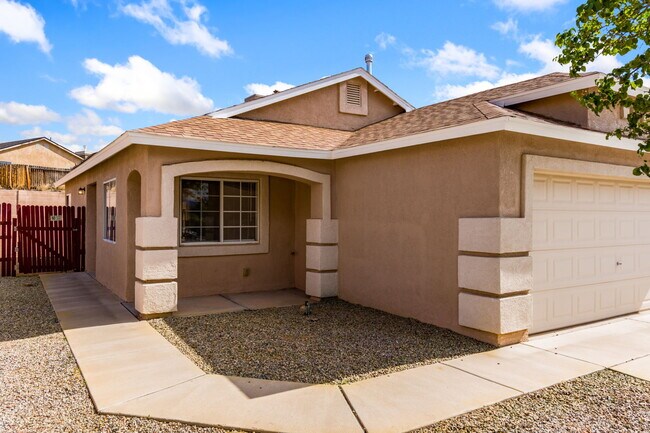 Building Photo - 4705 Chow Ct