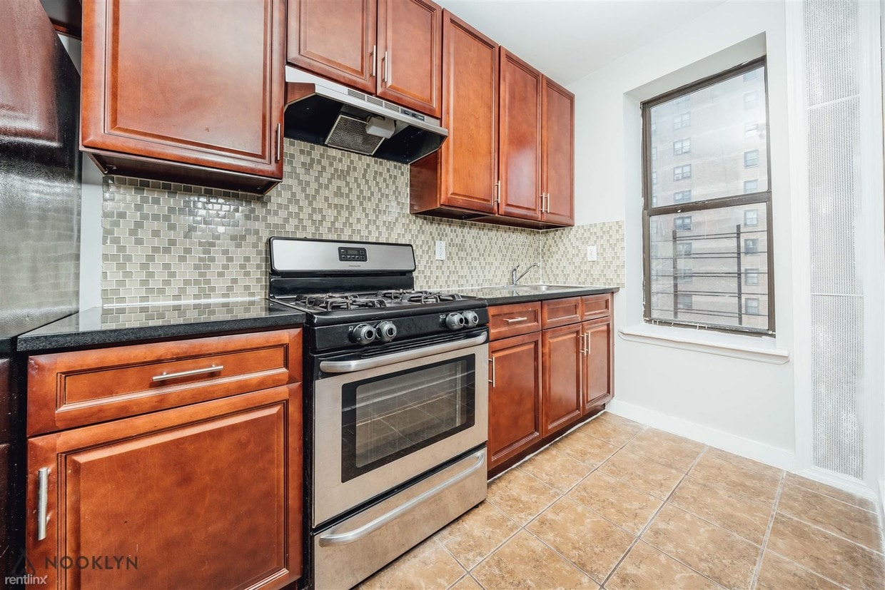 2 br, 1 bath - 930 Myrtle Ave - 2 br, 1 bath  - 930 Myrtle Ave