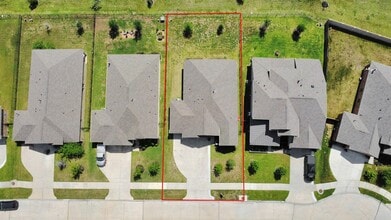 Building Photo - 1614 Sequoia Run Dr