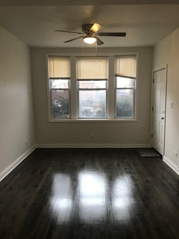 Building Photo - 4119 S Sacramento Ave