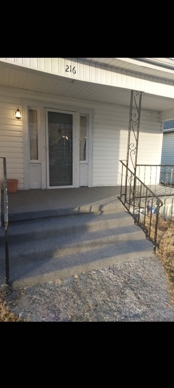 Building Photo - 216 Wilson Ave