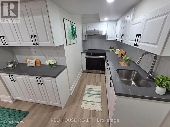 Photo du bâtiment - 1414 Wellwood Terrace