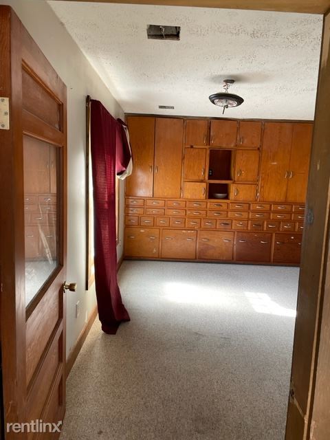 Building Photo - 2 br, 1 bath House - 103 South Main Street