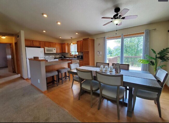 Building Photo - 5920 Belfry Ln NW