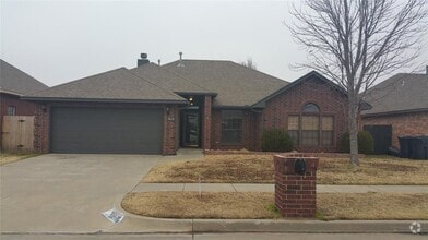 Building Photo - 517 SW 156th St