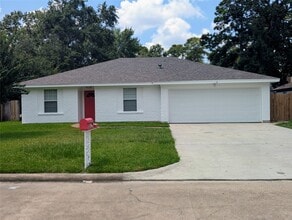 Building Photo - 23103 Berry Pine Dr