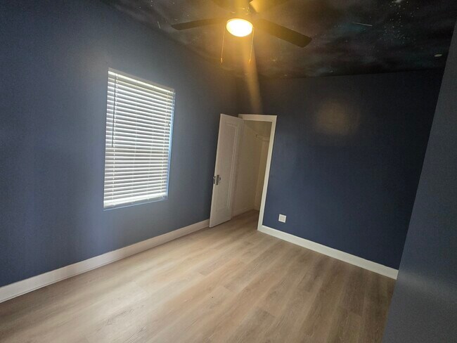 Foto del edificio - 9517 S Escanaba Ave