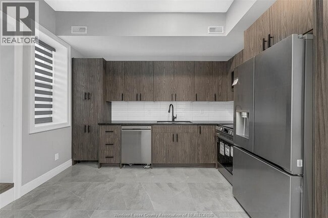 Photo du bâtiment - 700 Brock St