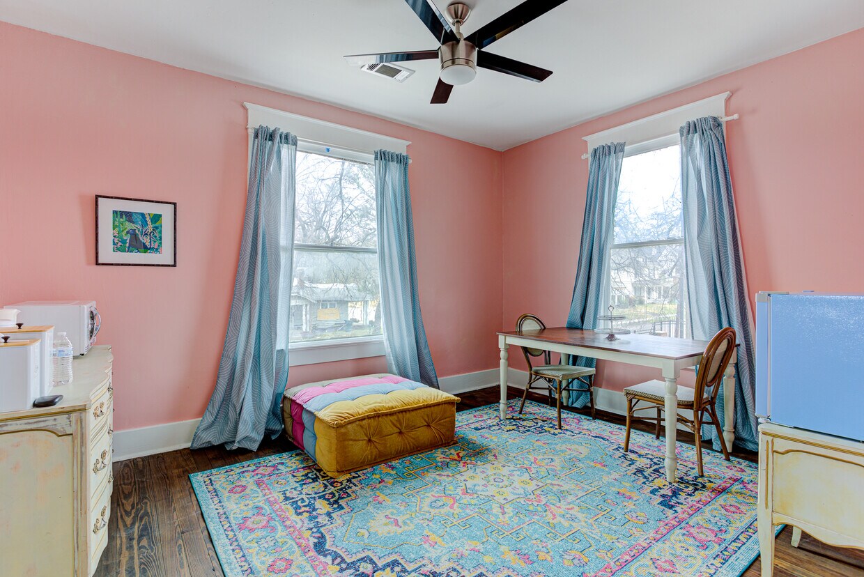 Foto principal - 1531 Court Ave