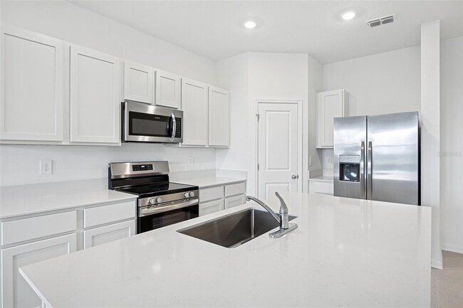 Building Photo - 3007 Maloof Dr