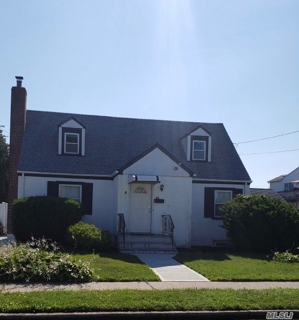 43 Underhill Ave, Hicksville, NY 11801 House for Rent in Hicksville