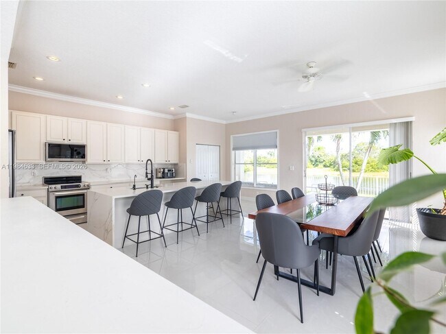 Foto del edificio - 903 NW 167th Ave