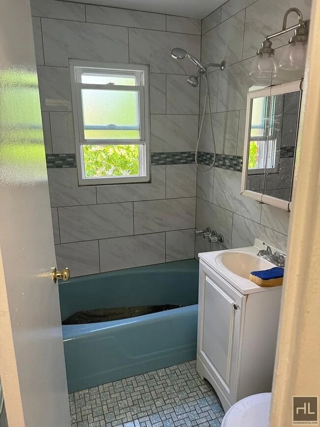 Building Photo - VAN NEST AVENUE