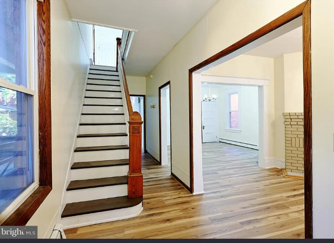 Building Photo - 410 Fayette St