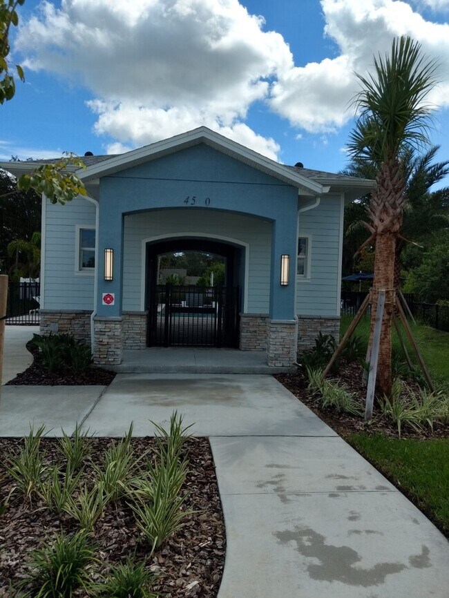 Foto del edificio - Brand New 3/2.5 Townhome!