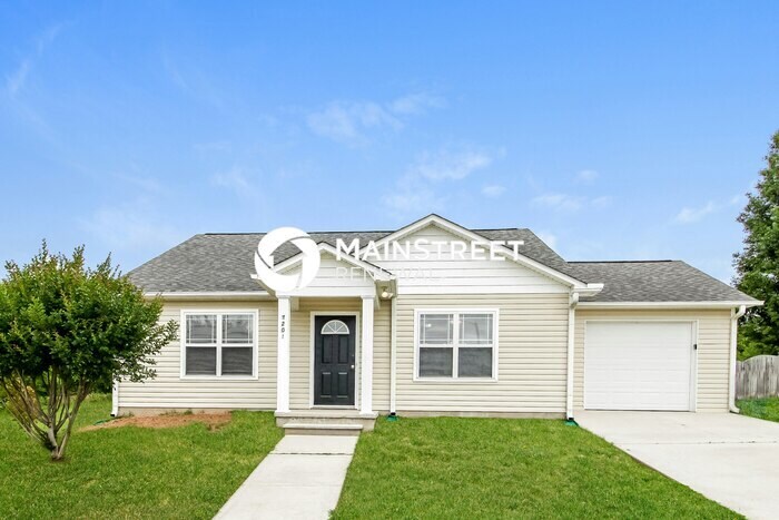 Foto principal - 3 Bedroom Pet-Friendly Home in Winston-Sal...