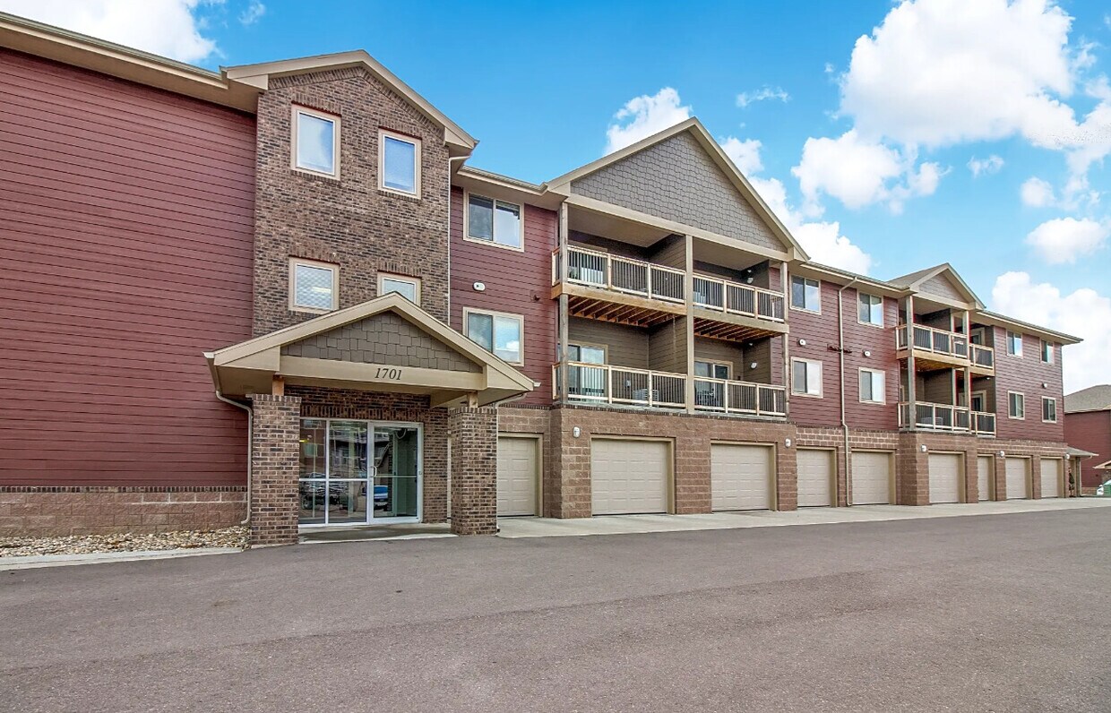 Sunset Villas Apartments 1700 S Katie Ave Sioux Falls, SD