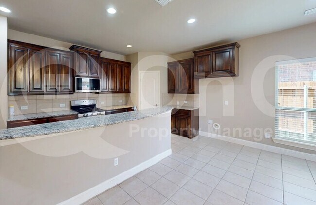 Foto del edificio - 4205 Pecan Bend Ln