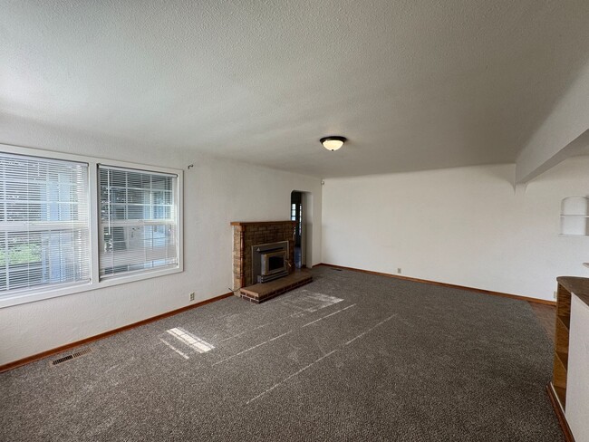 Foto del edificio - 1320 Beaudry Rd