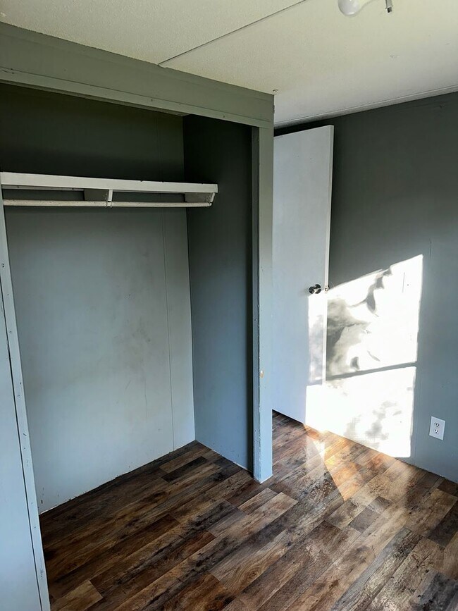 Foto del edificio - 3 bedroom 2 bath