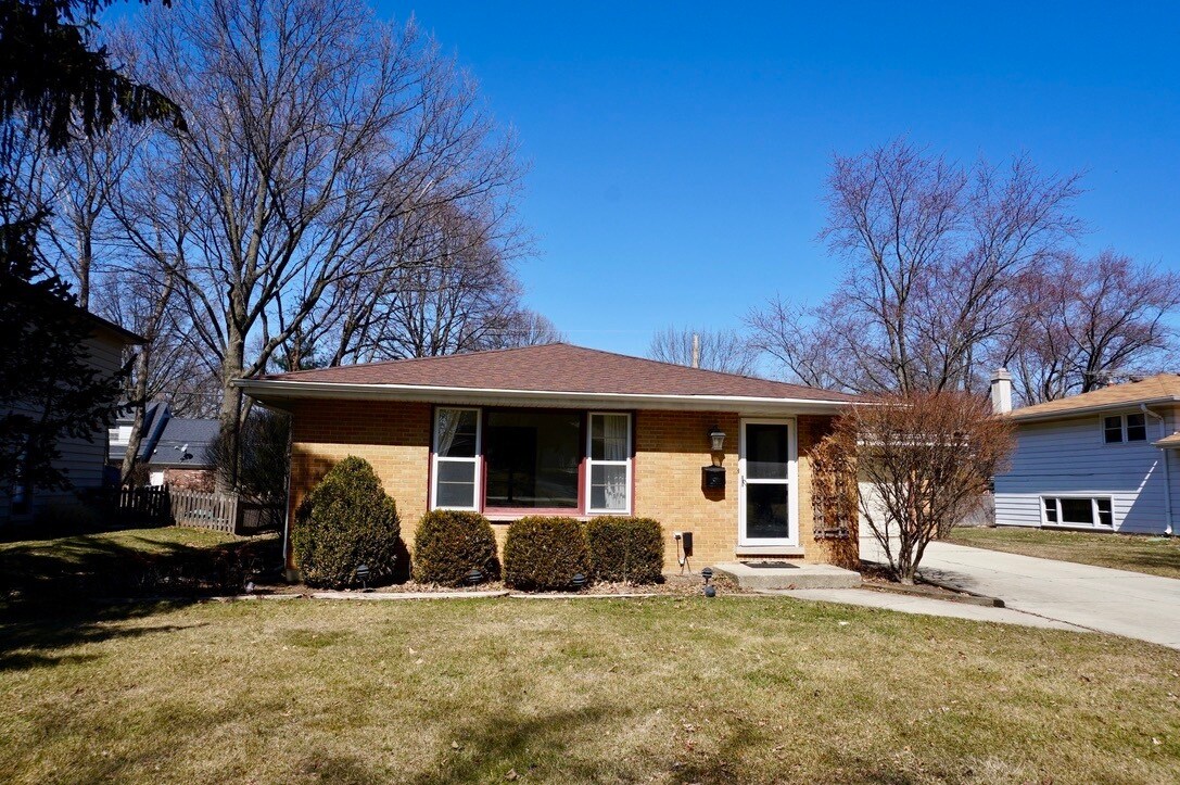 Primary Photo - 1145 Jane Ave