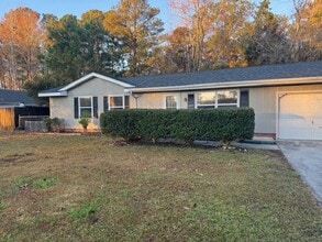 Building Photo - 222 Poplar Rd